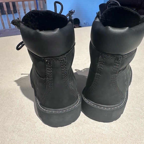 Boots - Picture 4 of 5